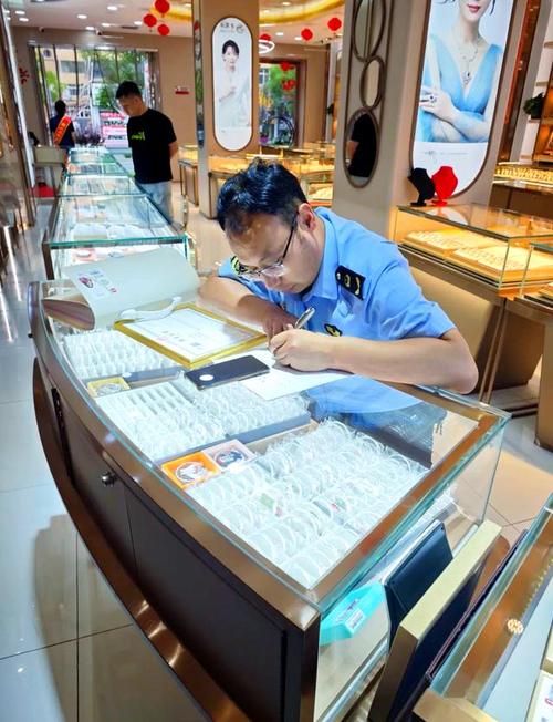 为规范金银首饰销售领域的计量行为,保障消费者权益,白银市市场监督